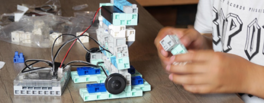 robot éducatif jouet